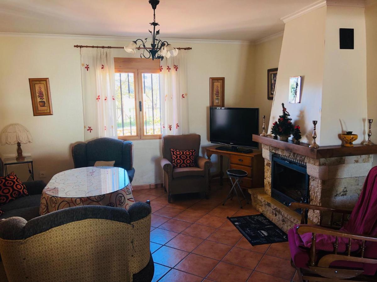 Chalet Embalse Bermejales Аренас-дель-Рей Экстерьер фото